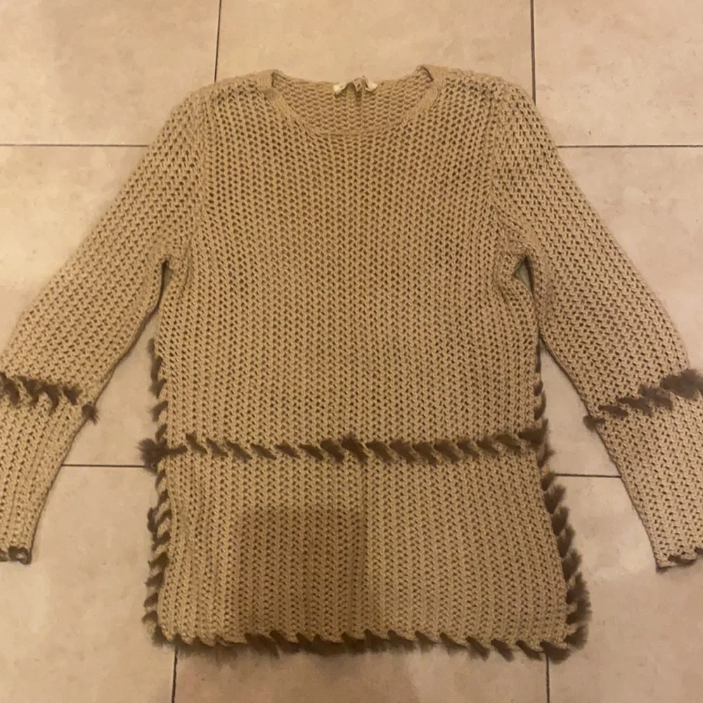 Escada sweater - Picture 2 of 7